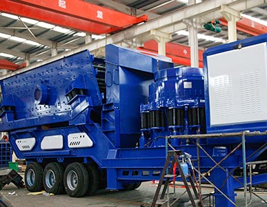 Wheeled mobile cone crusher station
